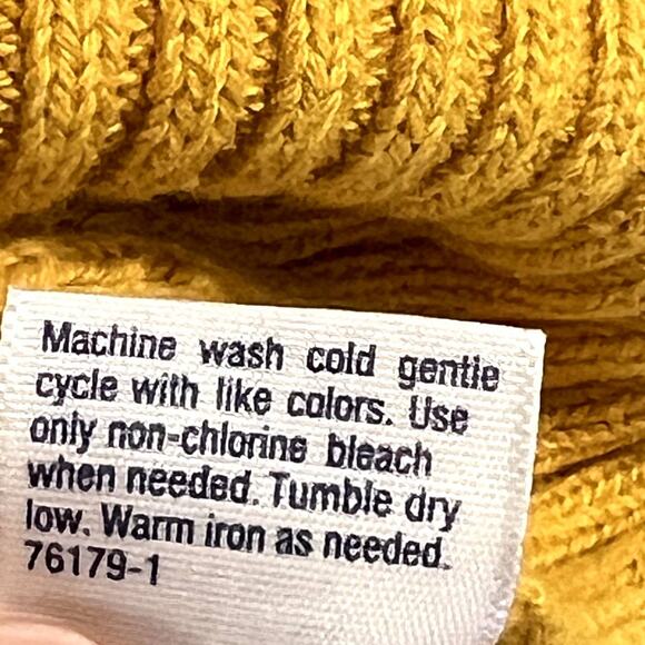 St. John’s Bay Cable Knit Pullover Sweater Long Sleeve Yellow Size M Warm Cozy - Picture 12 of 14